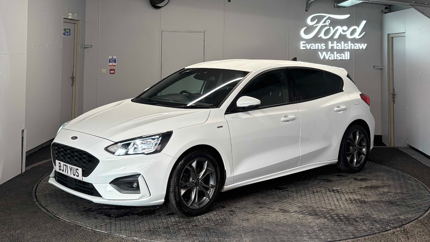 Used Ford Focus for sale - 77861664: Photo 2