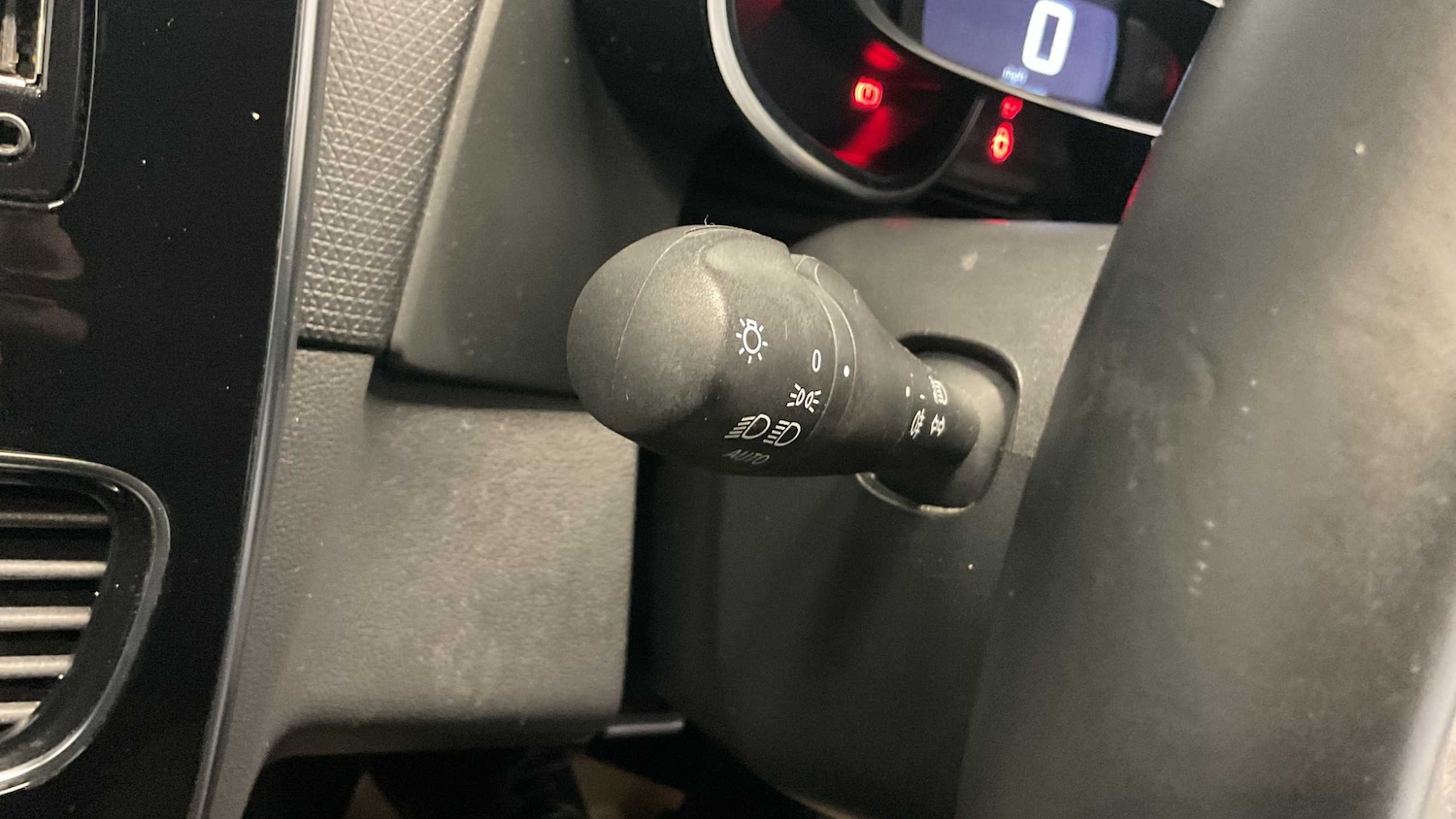 Used Renault Clio 2019 for sale - 76004496: Photo 22