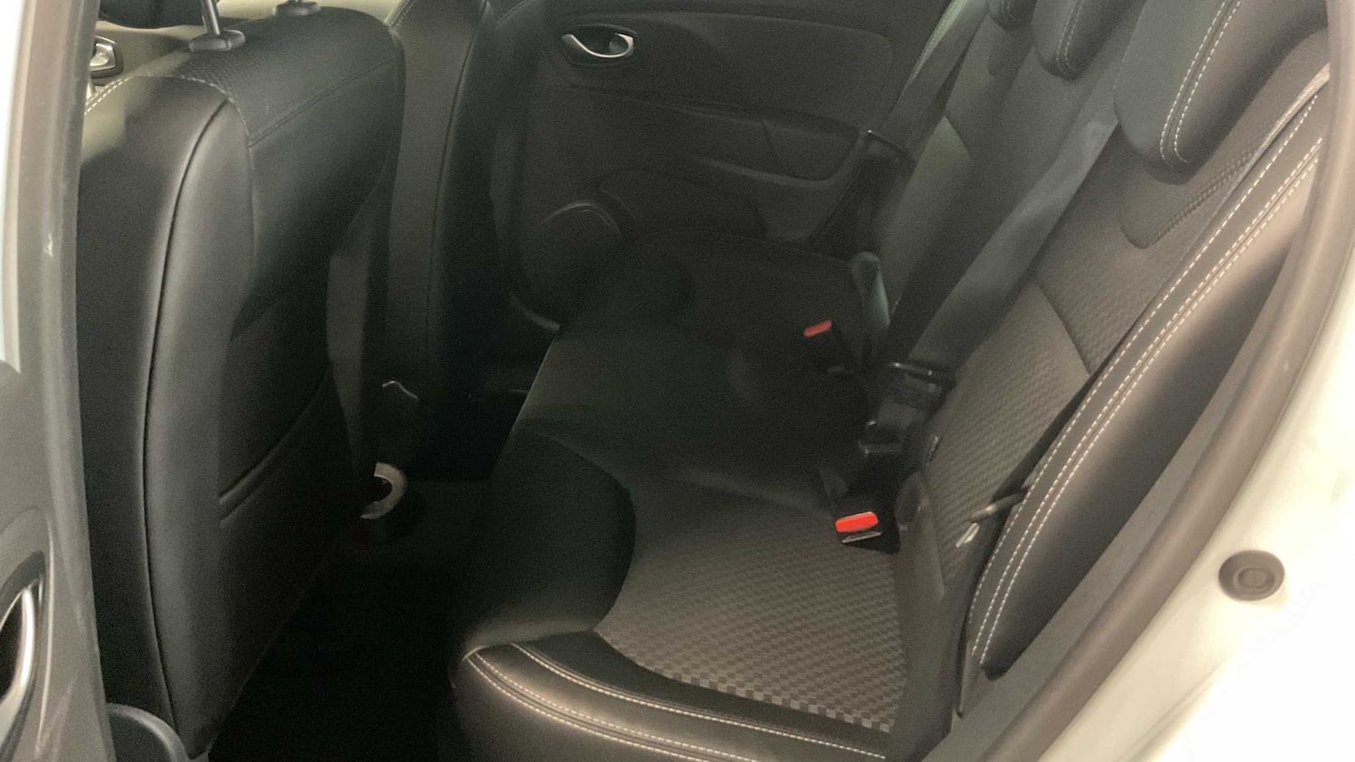 Used Renault Clio 2019 for sale - 76004496: Photo 27