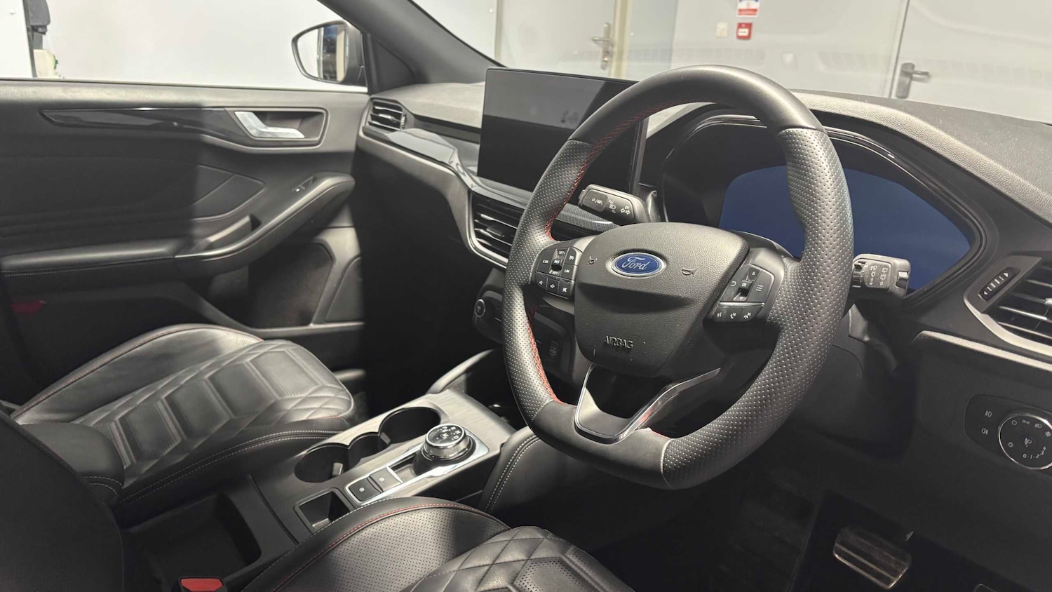 Used Ford Focus 2022 for sale - 76789394: Photo 13