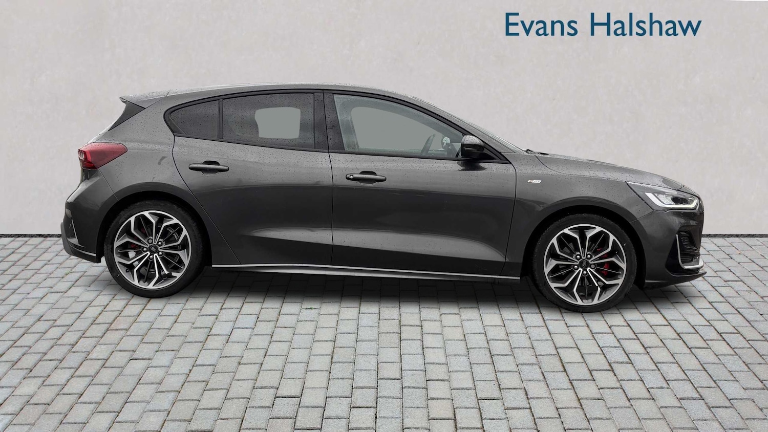 Used Ford Focus 2022 for sale - 76789394: Photo 3