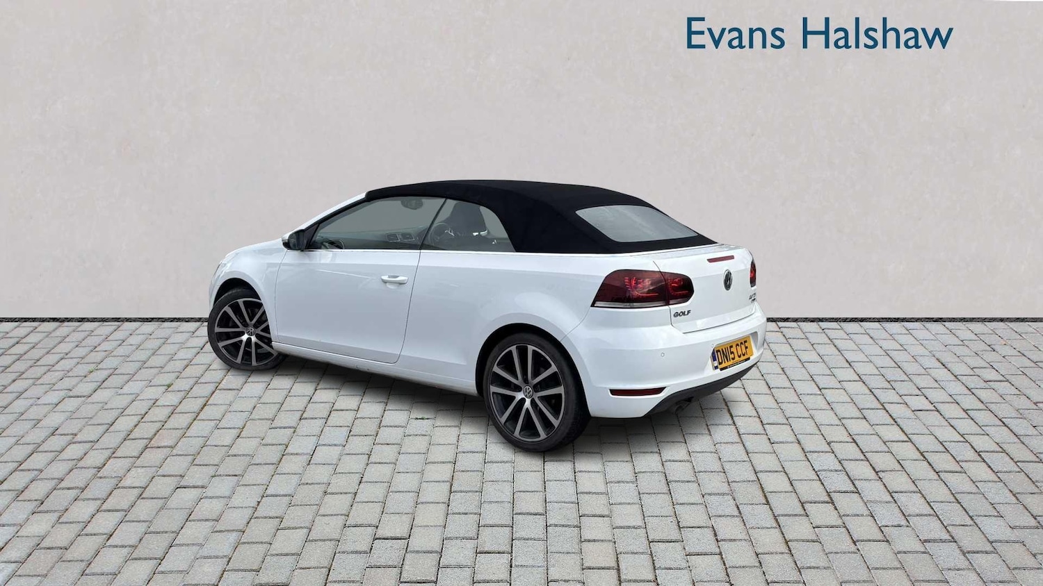 Used Volkswagen Golf 2015 for sale - 77134872: Photo 2