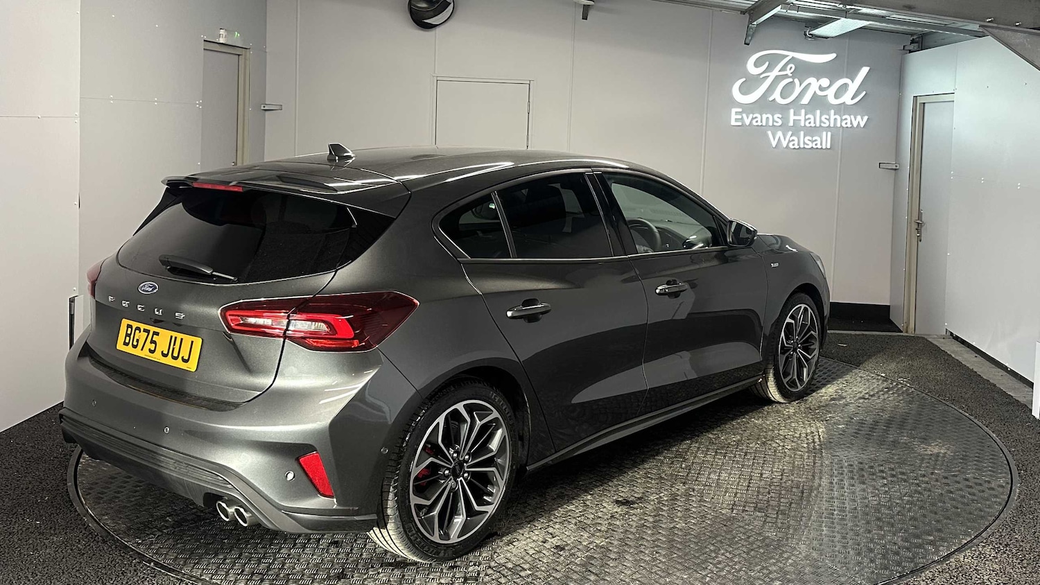 Used Ford Focus 2025 for sale - 76889830: Photo 2