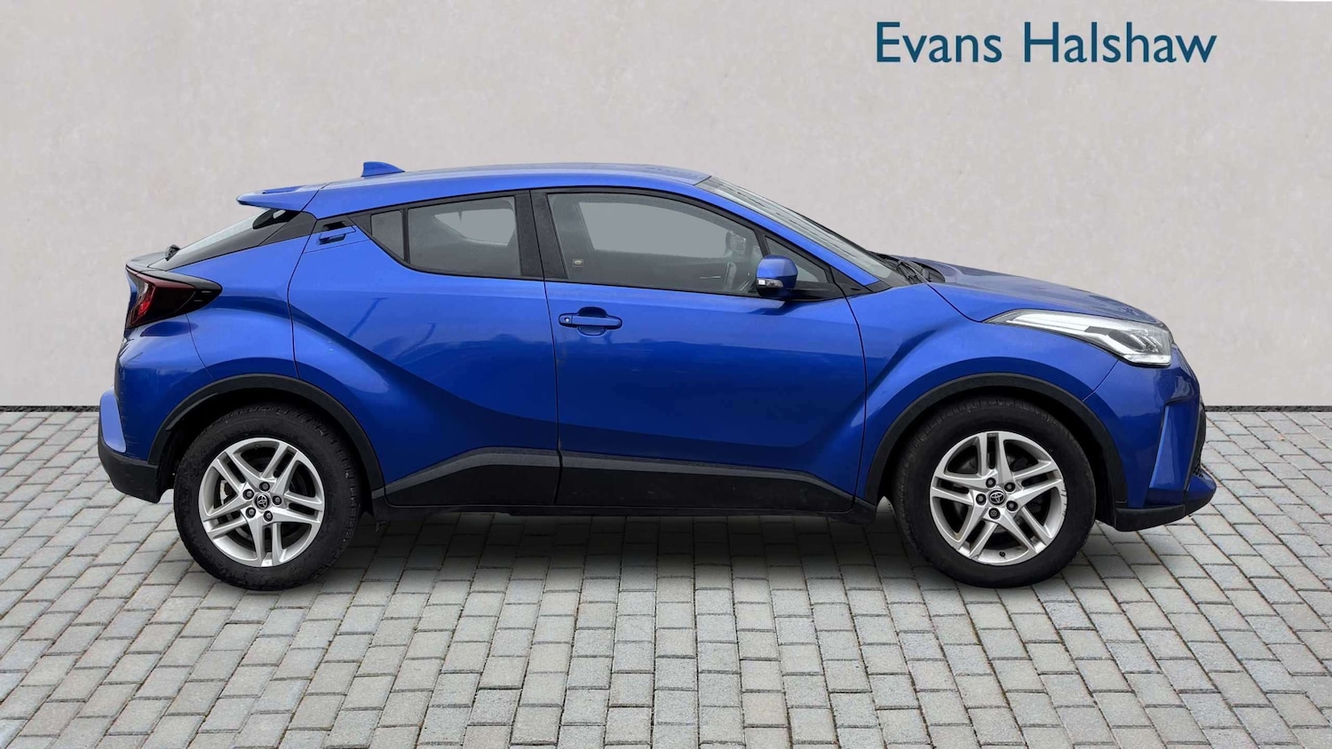 Used Toyota C-HR for sale - 77857576: Photo 3
