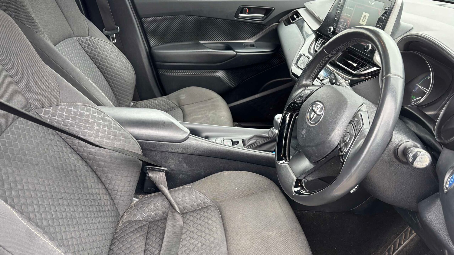 Used Toyota C-HR for sale - 77857576: Photo 7