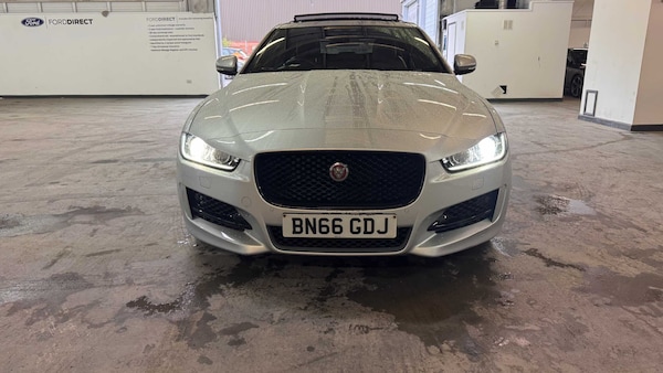 Used Jaguar XE 2016 for sale - 76286273: Photo 18