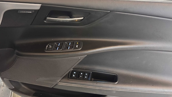 Used Jaguar XE 2016 for sale - 76286273: Photo 25