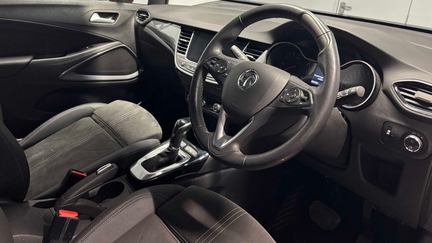 Used Vauxhall Crossland 2022 for sale - 76875665: Photo 13