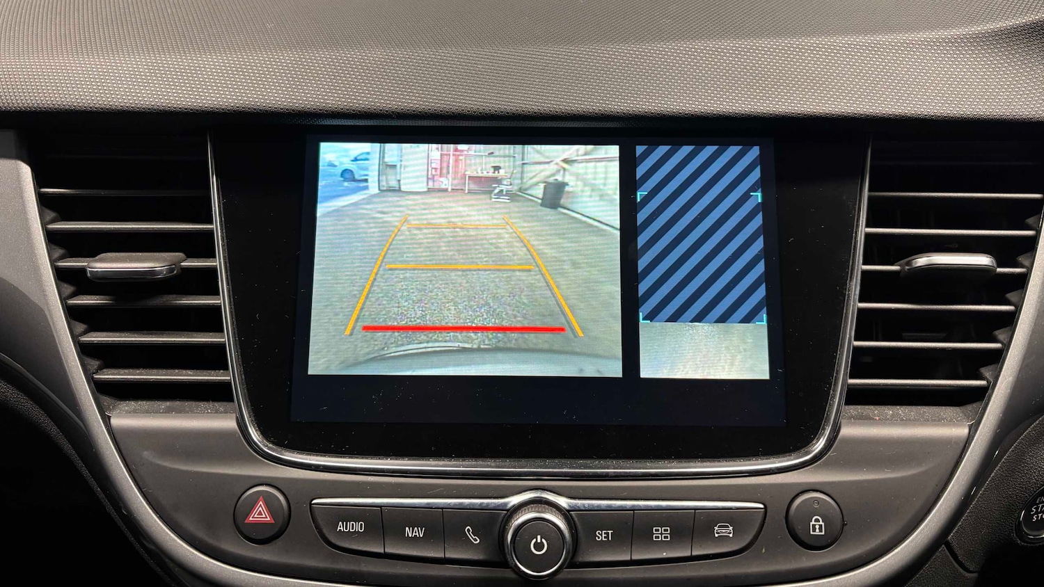 Used Vauxhall Crossland 2022 for sale - 76875665: Photo 19