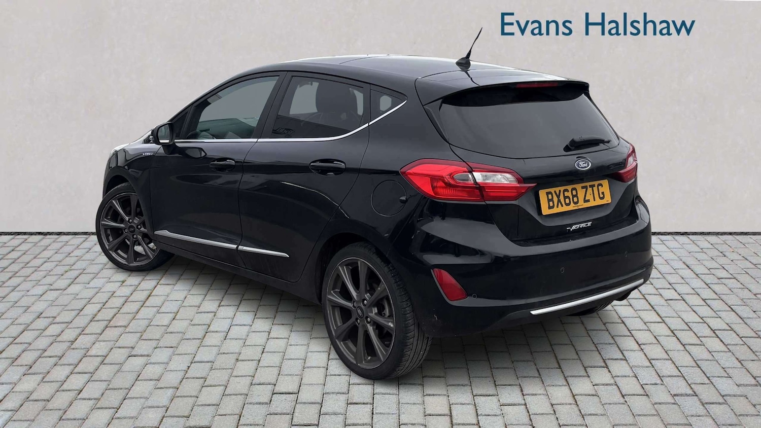 Used Ford Fiesta 2019 for sale - 77811021: Photo 2