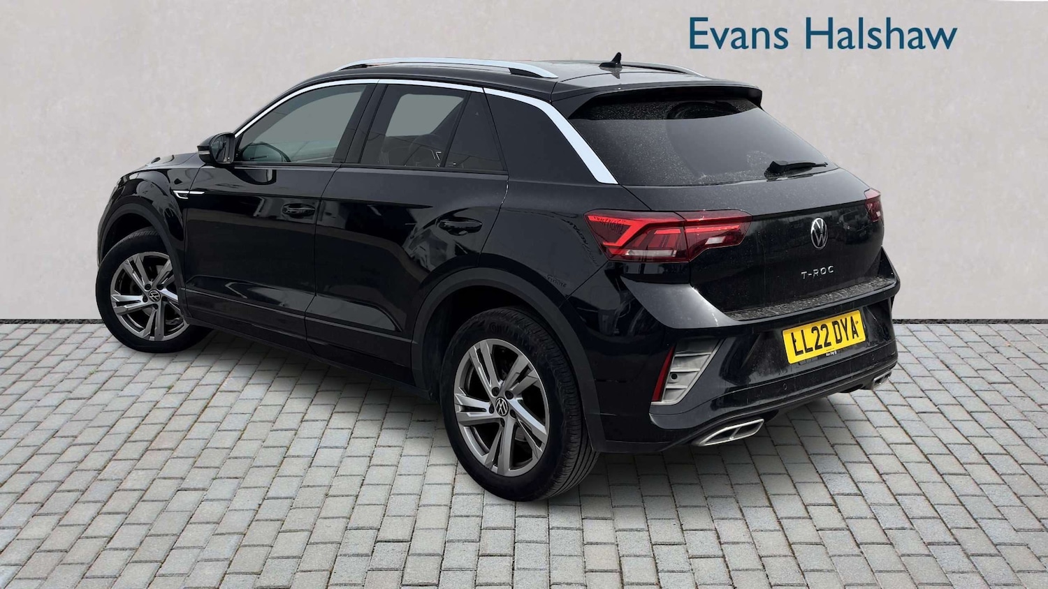 Used Volkswagen T-Roc 2022 for sale - 78208890: Photo 2