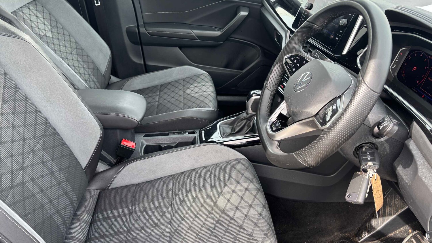 Used Volkswagen T-Roc 2022 for sale - 78208890: Photo 7