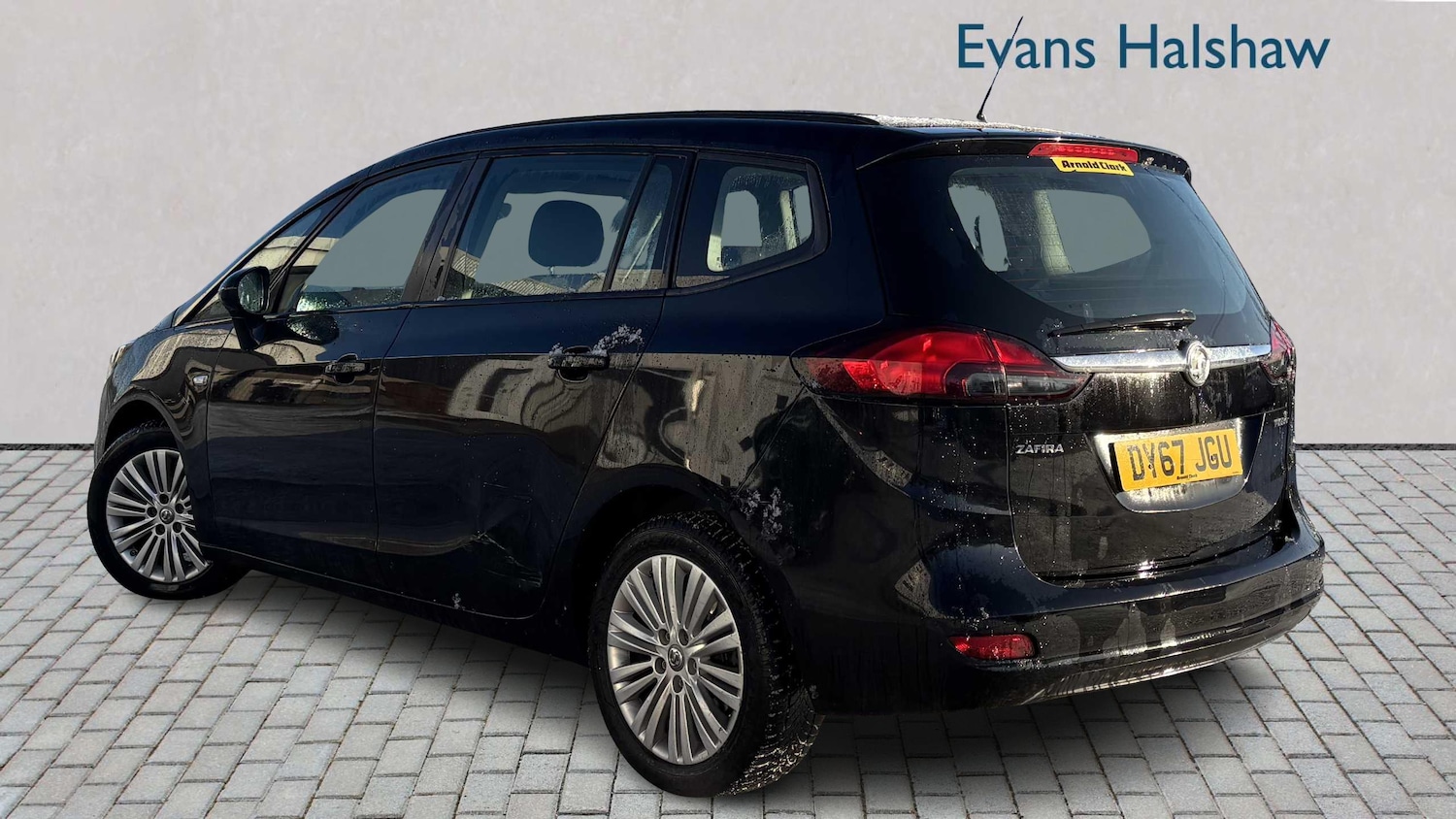 Used Vauxhall Zafira 2017 for sale - 77093469: Photo 2