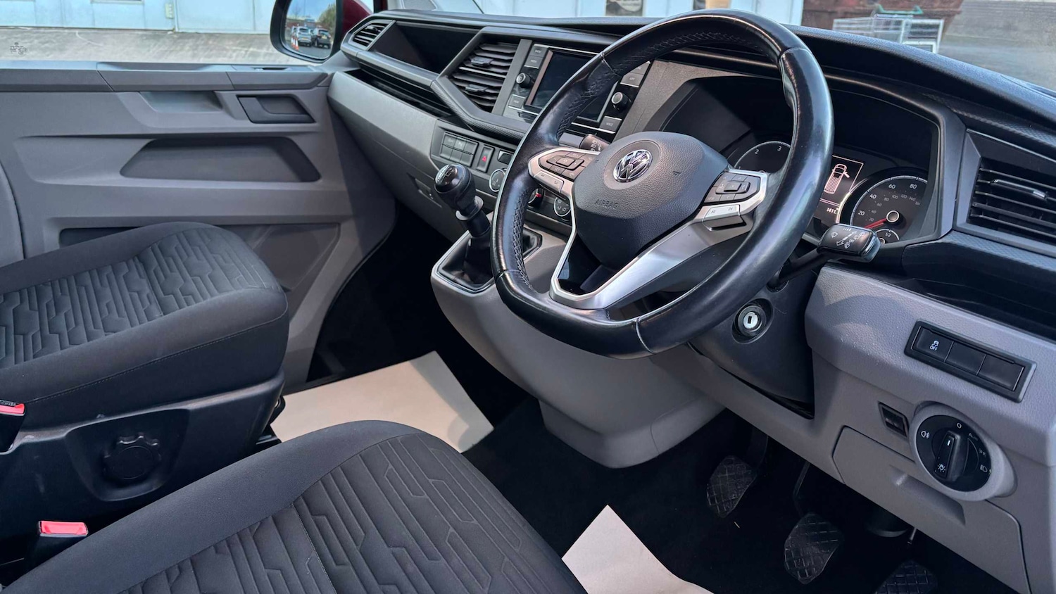 Used Volkswagen Transporter Shuttle 2020 for sale - 76553163: Photo 13