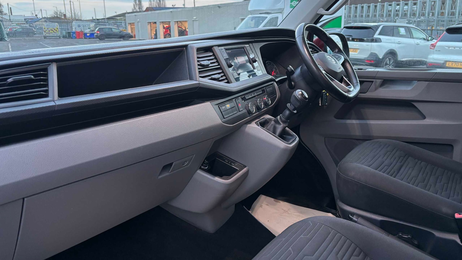 Used Volkswagen Transporter Shuttle 2020 for sale - 76553163: Photo 32