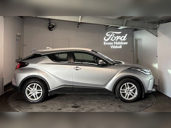 Used Toyota C-HR 2023 for sale - 78407707: Photo