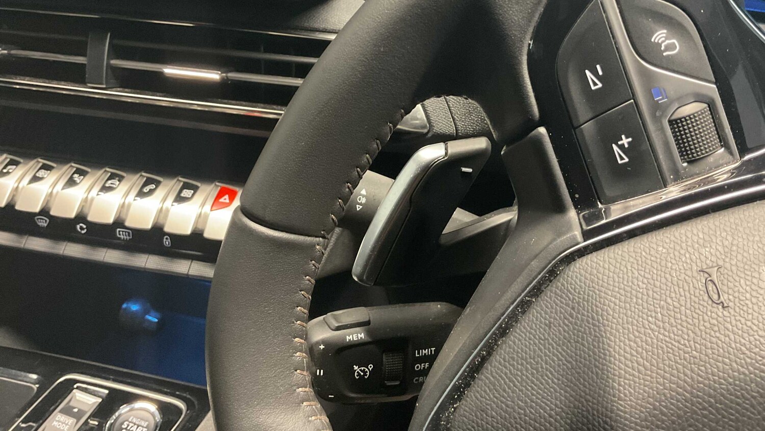 Used Peugeot 3008 2024 for sale - 76286469: Photo 16