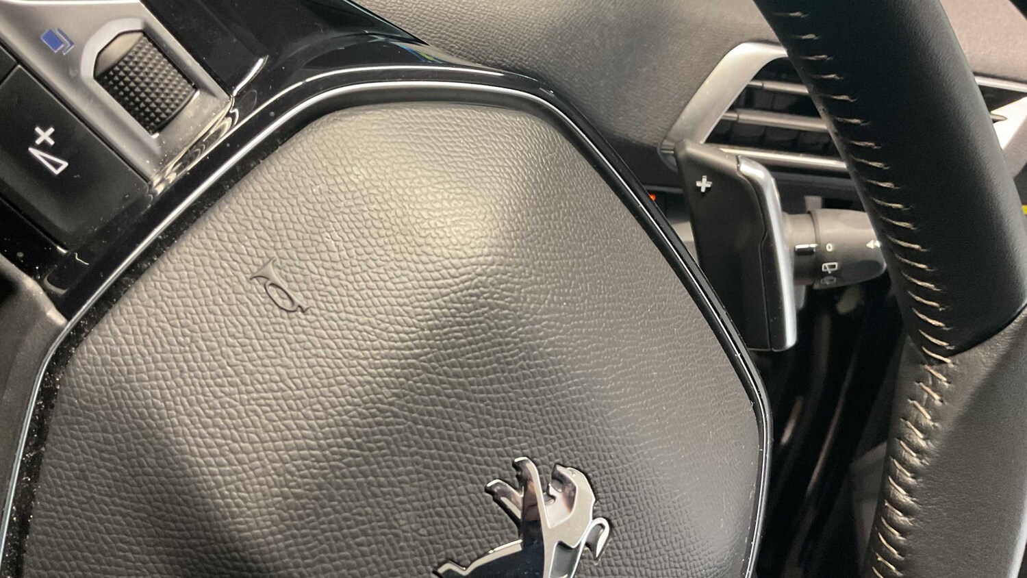 Used Peugeot 3008 2024 for sale - 76286469: Photo 17