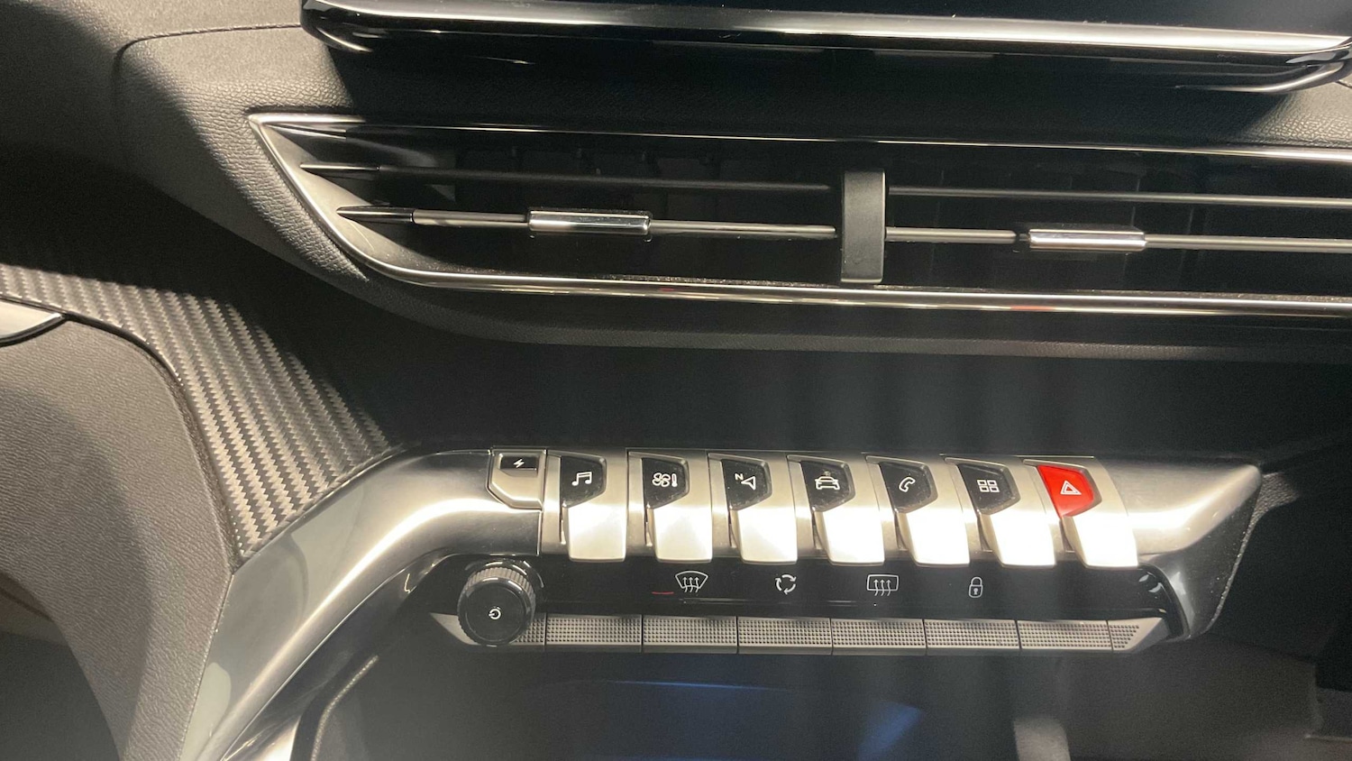 Used Peugeot 3008 2024 for sale - 76286469: Photo 20