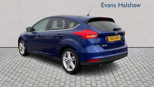 Used Ford Focus 2015 for sale - 76329329: Photo 3