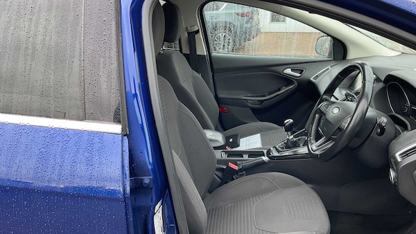 Used Ford Focus 2015 for sale - 76329329: Photo 6