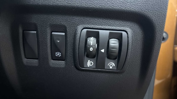 Used Renault Captur 2017 for sale - 76286294: Photo 12