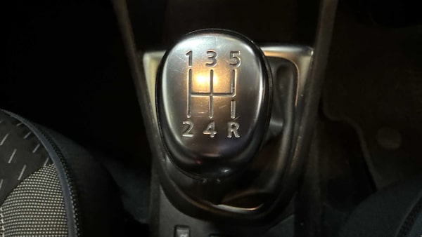 Used Renault Captur 2017 for sale - 76286294: Photo 21