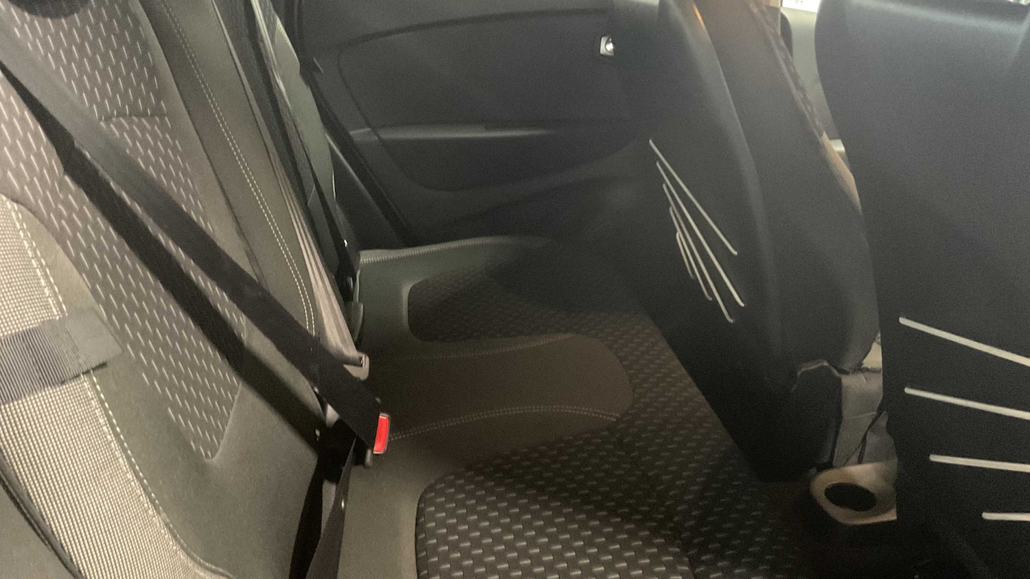 Used Renault Captur 2017 for sale - 76286294: Photo 24