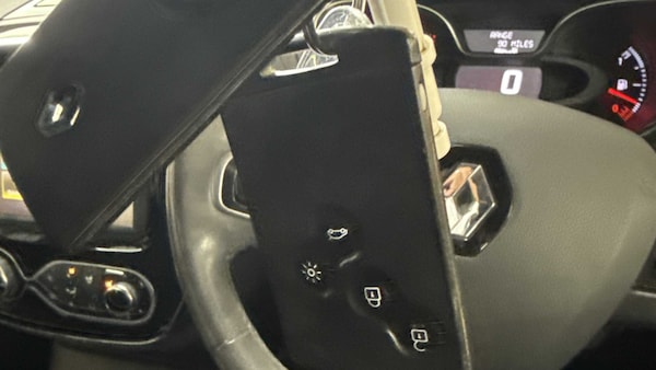 Used Renault Captur 2017 for sale - 76286294: Photo 28