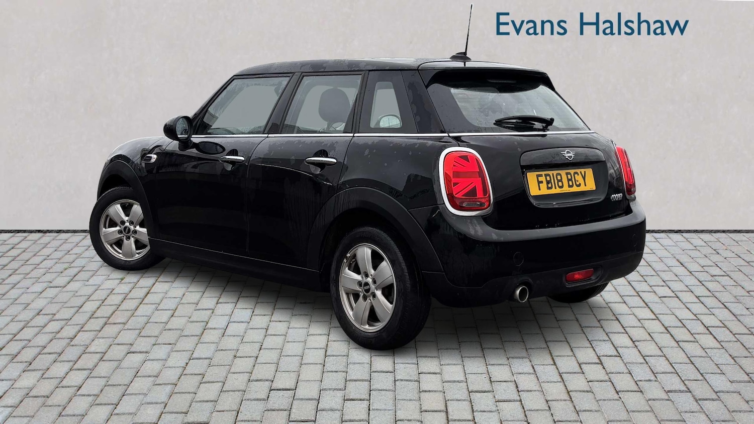 Used MINI Hatch 2018 for sale - 76732194: Photo 2