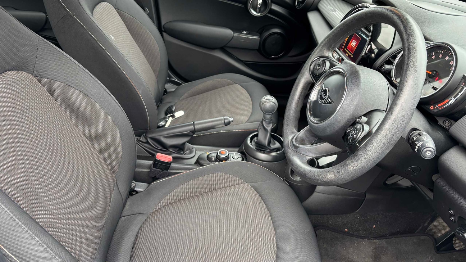 Used MINI Hatch 2018 for sale - 76732194: Photo 7