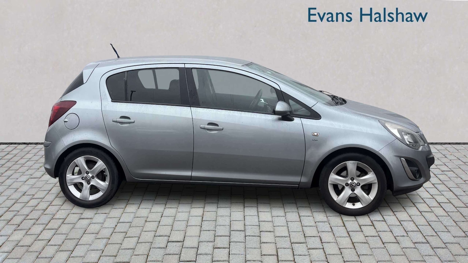 Used Vauxhall Corsa 2013 for sale - 77698926: Photo 3