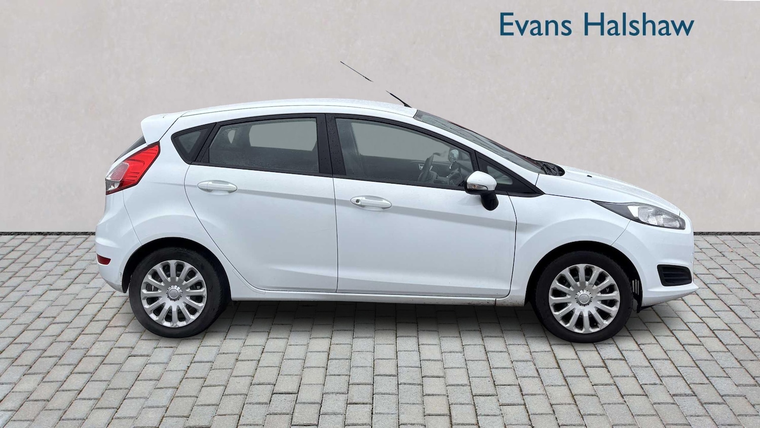 Used Ford Fiesta 2013 for sale - 77628290: Photo 3