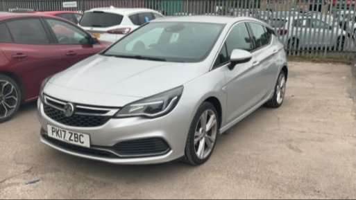 Used Vauxhall Astra 2017 for sale - 76272237: Photo 2