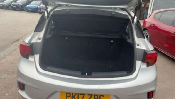 Used Vauxhall Astra 2017 for sale - 76272237: Photo 4