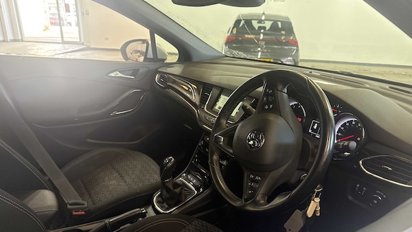 Used Vauxhall Astra 2017 for sale - 76272237: Photo 6