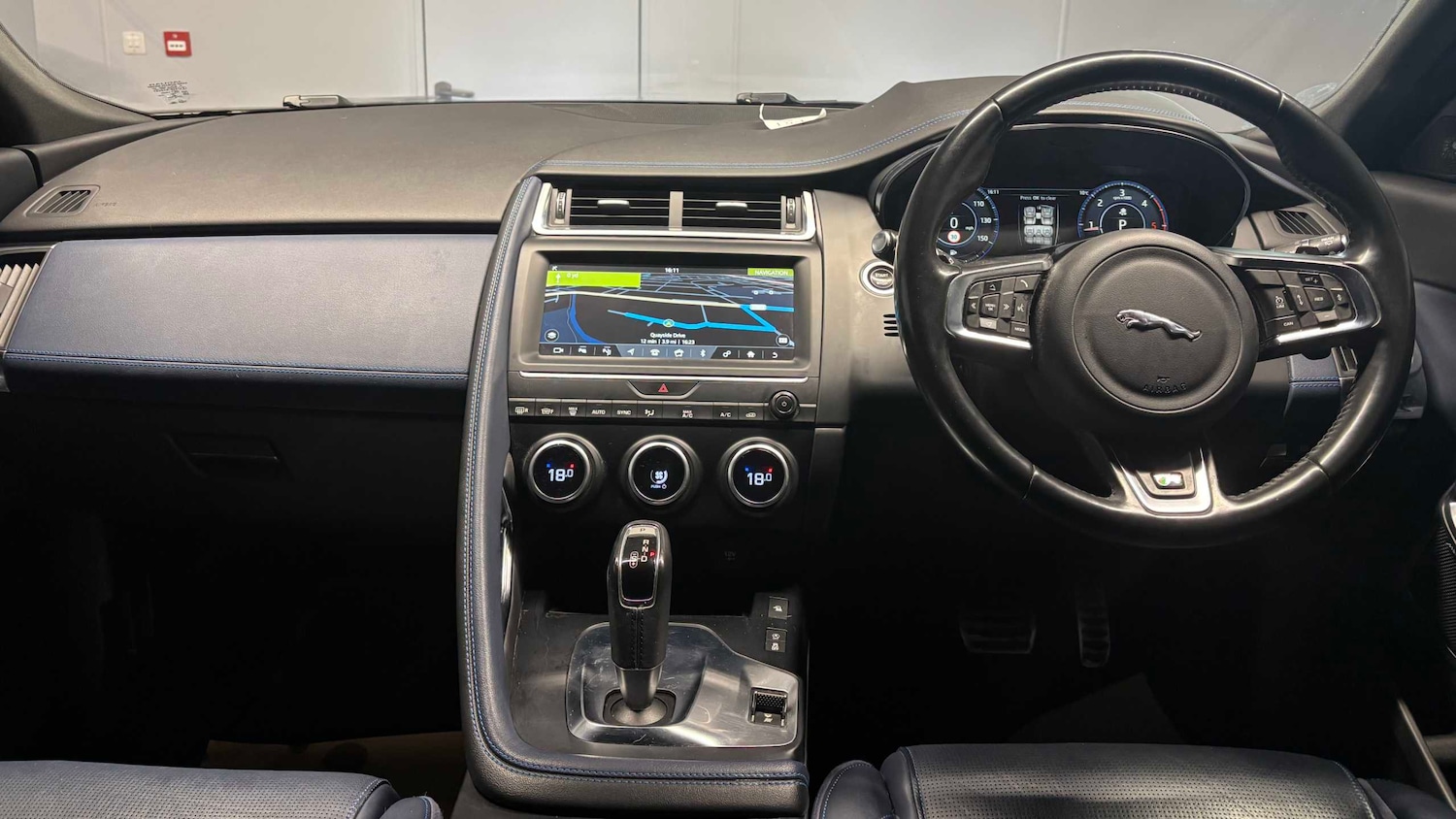 Used Jaguar E-Pace 2017 for sale - 77270345: Photo 24