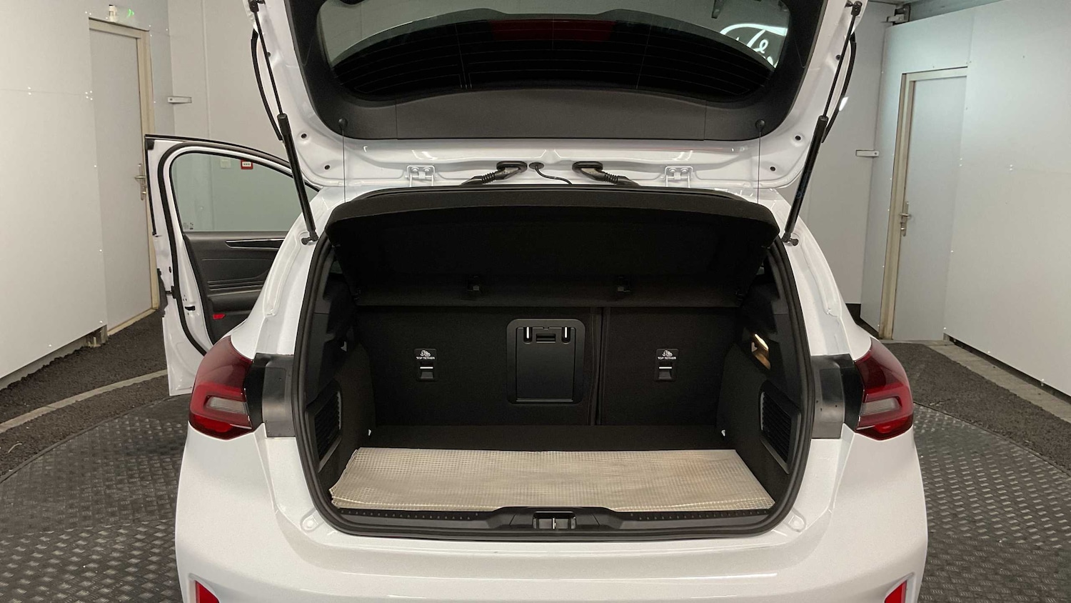 Used Ford Focus 2025 for sale - 76889700: Photo 27