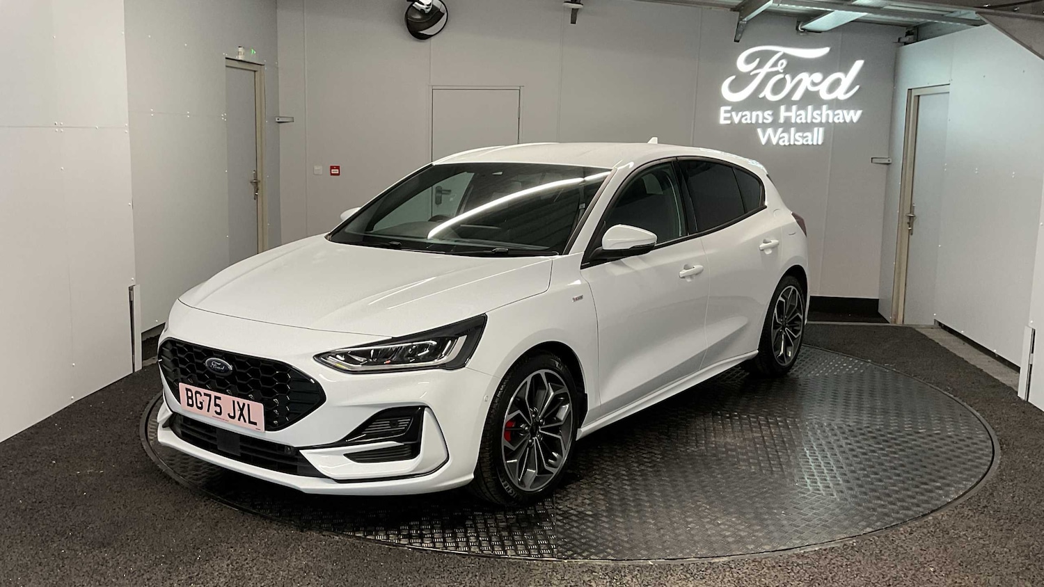 Used Ford Focus 2025 for sale - 76889700: Photo 3