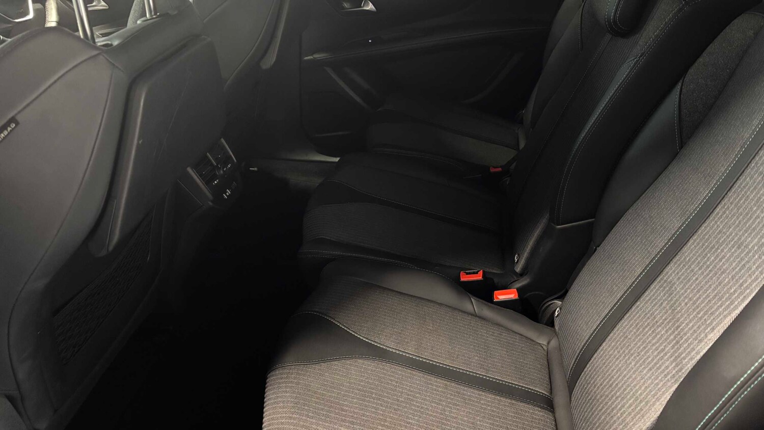 Used Peugeot 5008 2023 for sale - 76732237: Photo 28