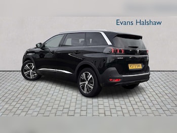 Used Peugeot 5008 2023 for sale - 76732237: Photo