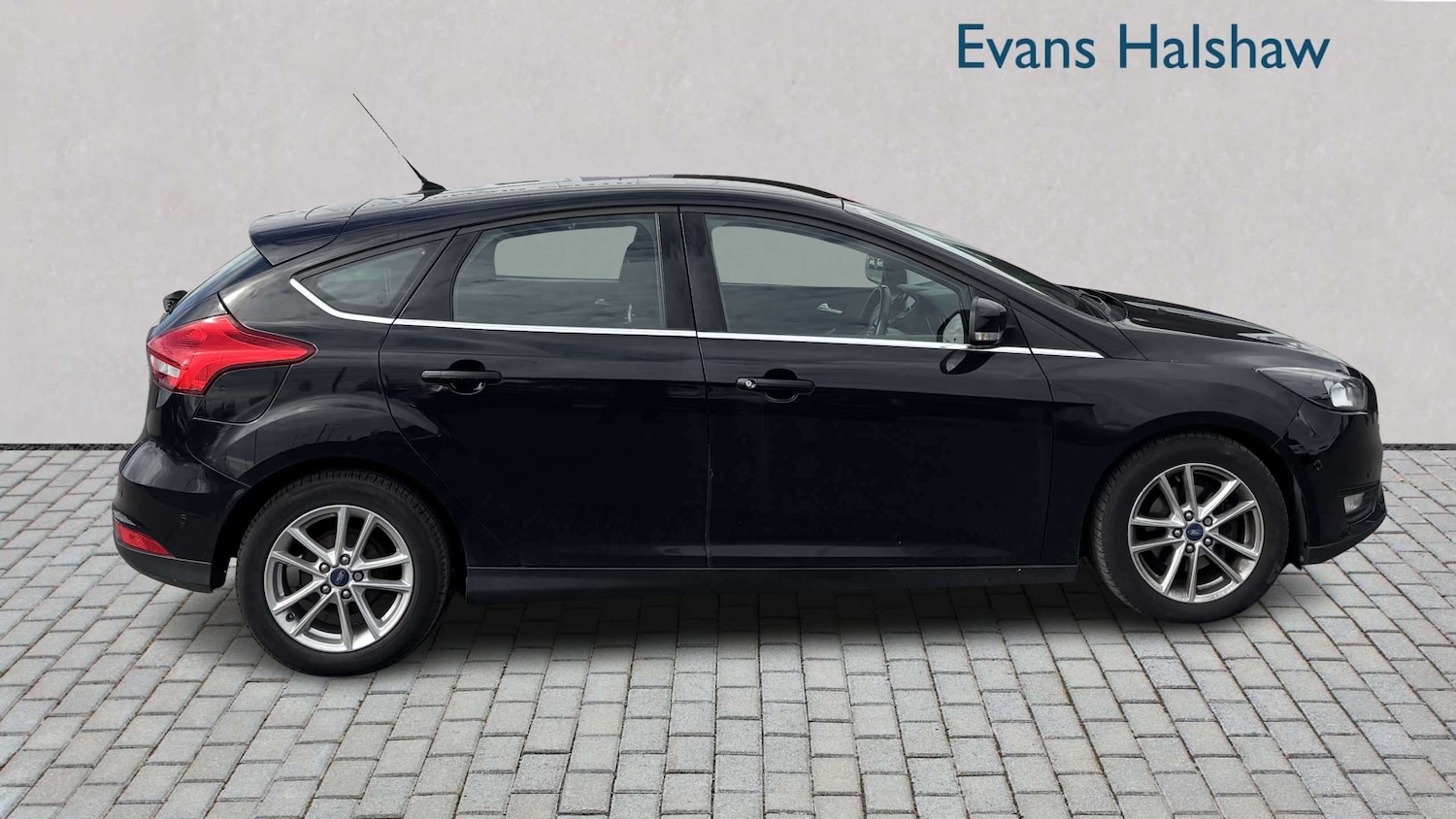 Used Ford Focus 2015 for sale - 78089721: Photo 3
