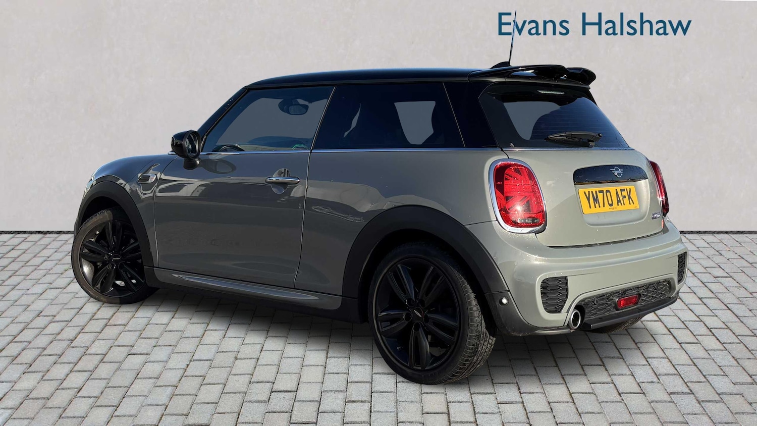 Used MINI Hatch 2021 for sale - 77011304: Photo 2