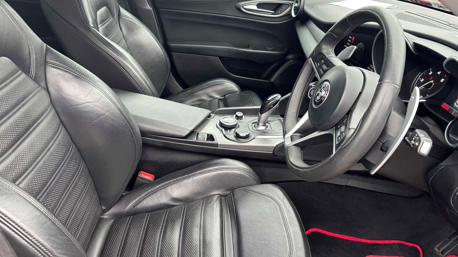 Used Alfa Romeo Giulia 2017 for sale - 77561032: Photo 7