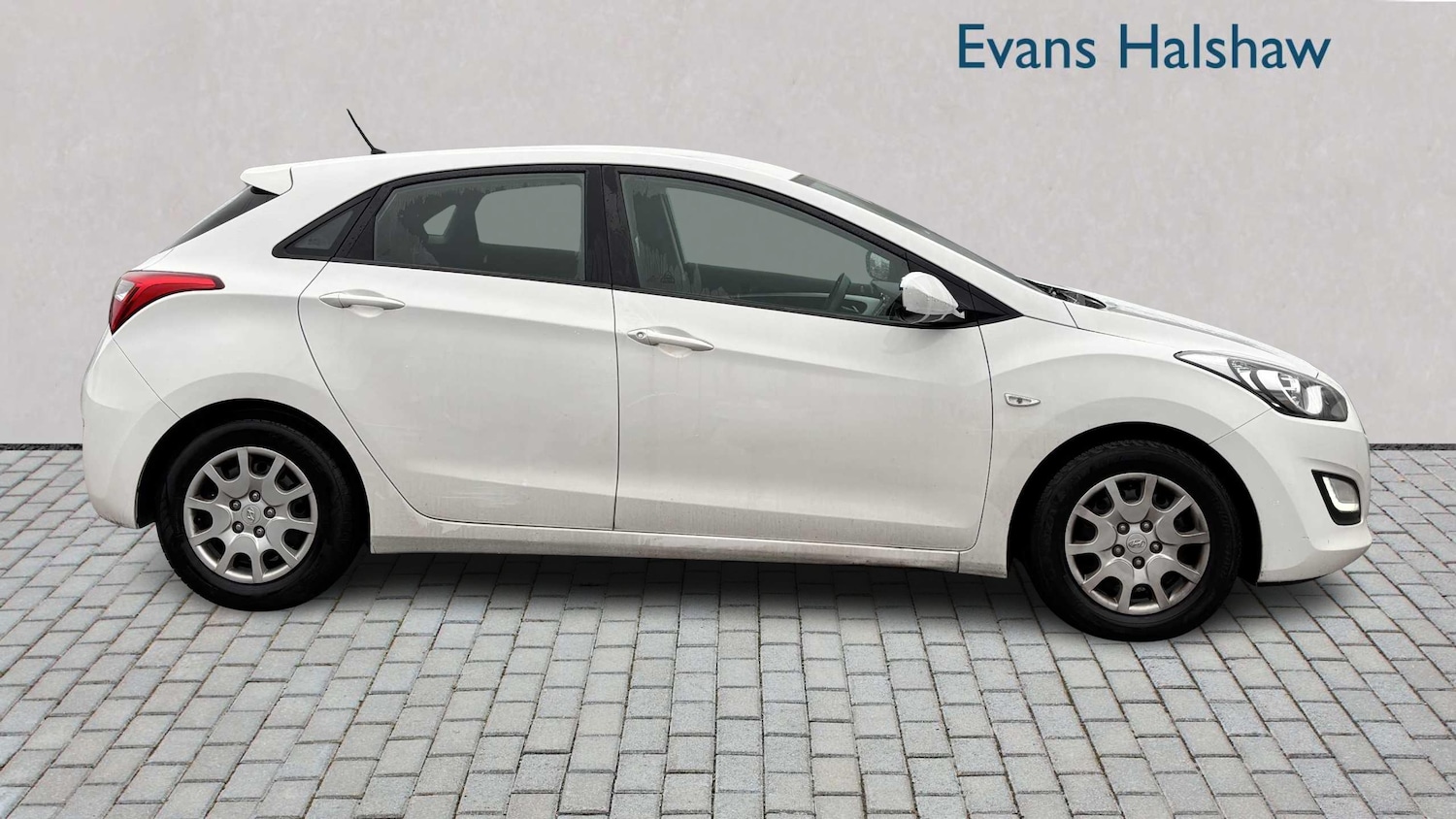 Used Hyundai i30 2012 for sale - 77082943: Photo 3
