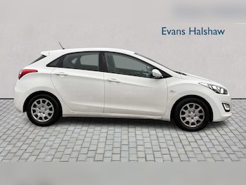 Used Hyundai i30 2012 for sale - 77082943: Photo