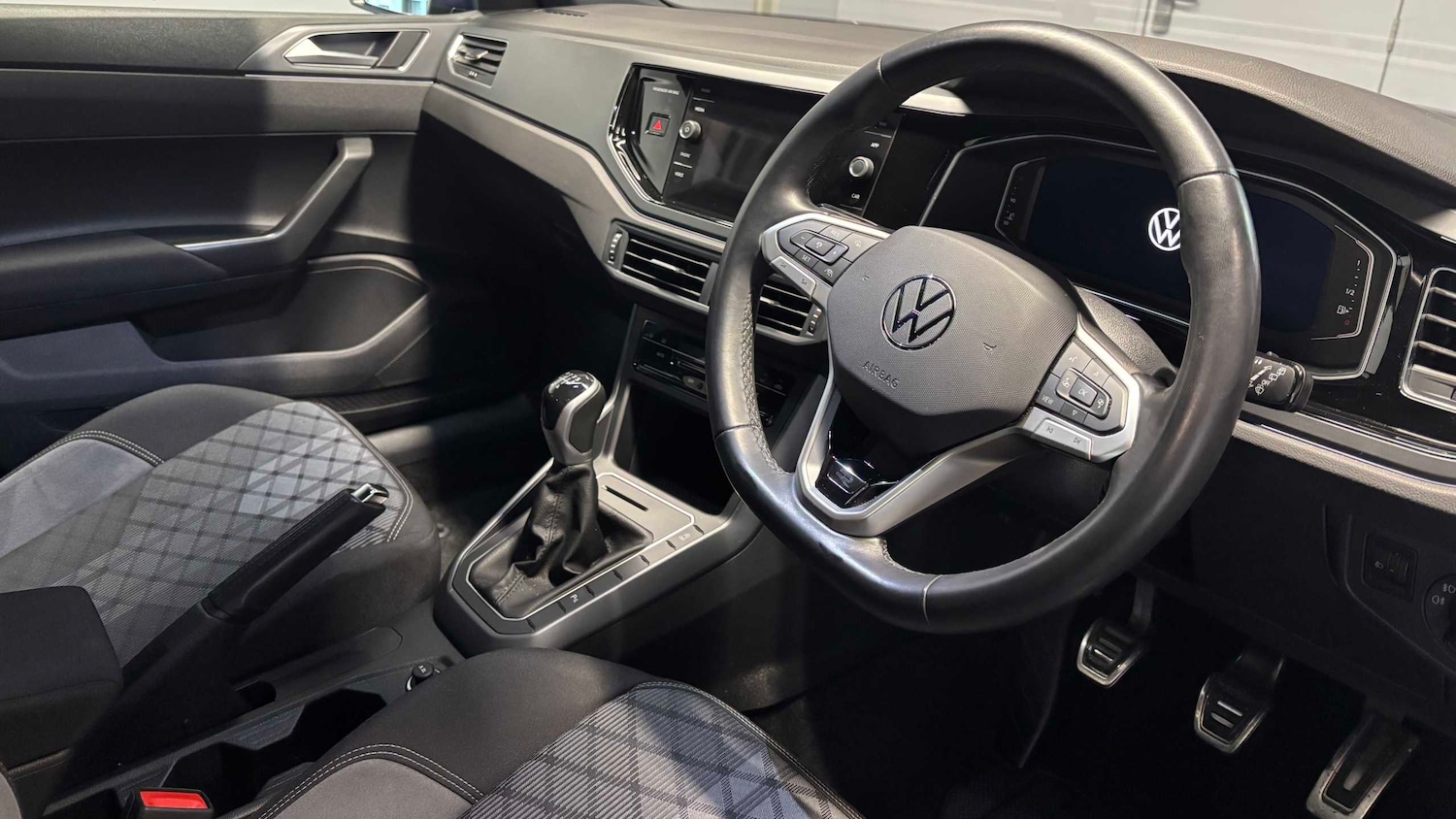 Used Volkswagen Polo 2024 for sale - 77397966: Photo 13