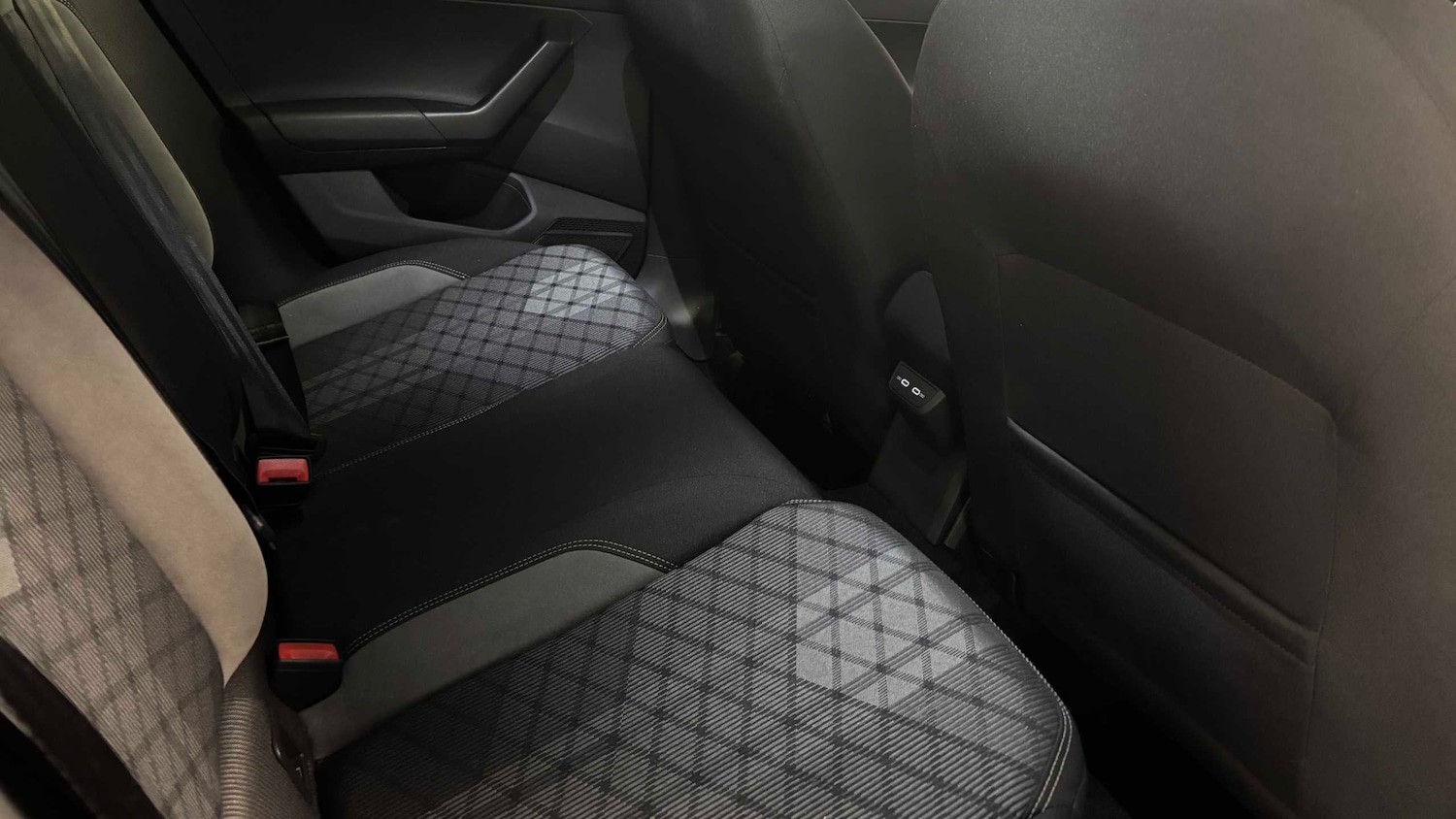 Used Volkswagen Polo 2024 for sale - 77397966: Photo 22