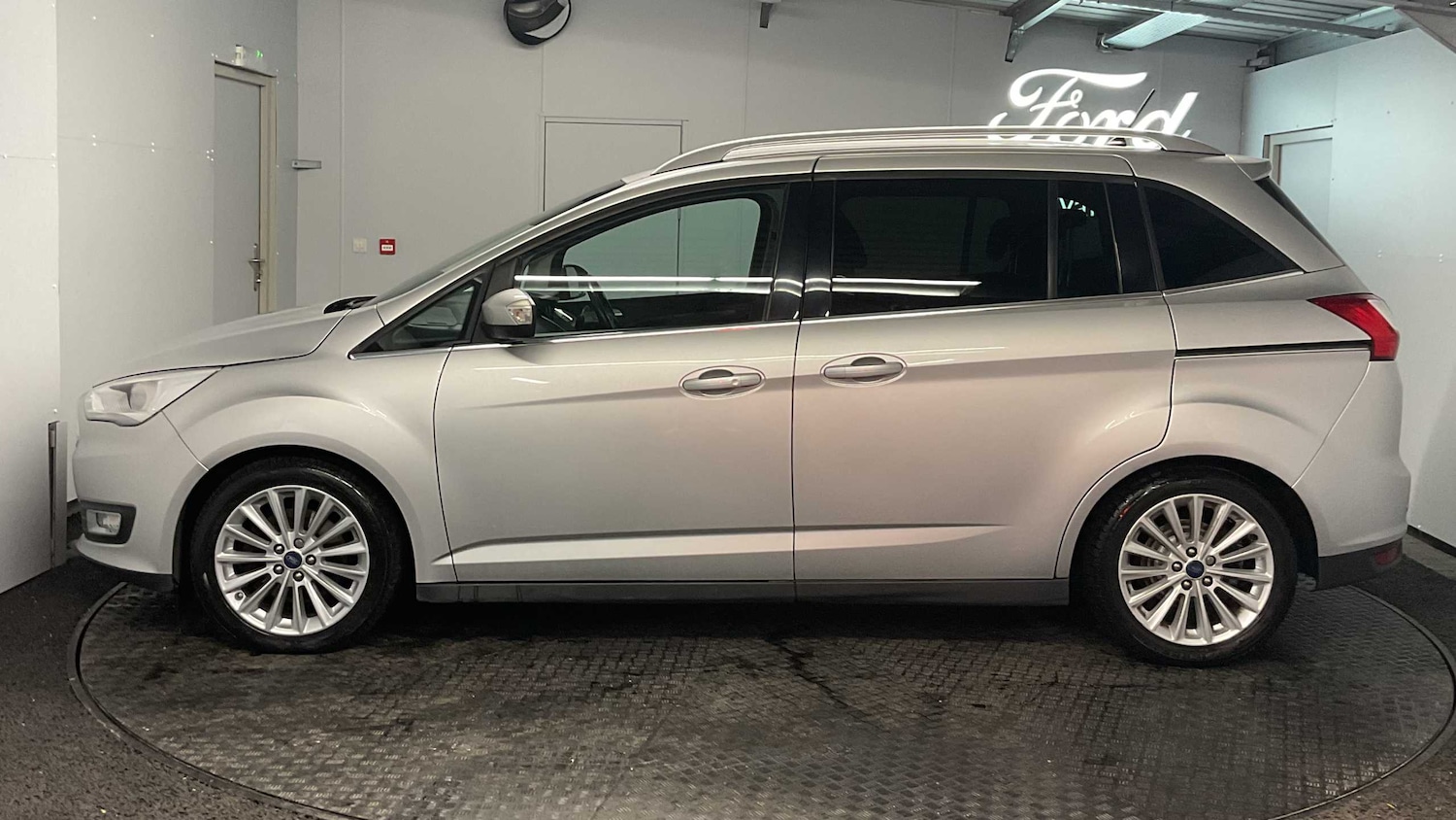 Used Ford Grand C-Max 2019 for sale - 76298509: Photo 4