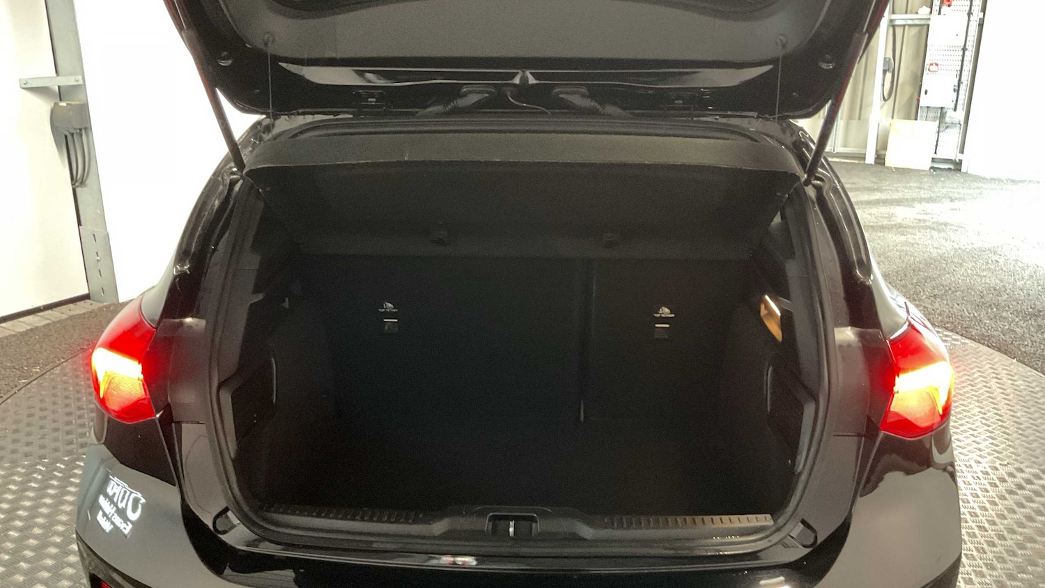 Used Ford Focus 2021 for sale - 76435555: Photo 25